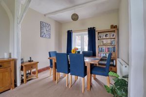 Lounge/Diner- click for photo gallery